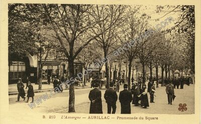 Carte postale ancienne Promenade du Square — Aurillac (Cantal)