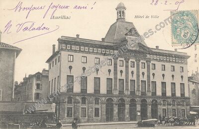Carte postale ancienne Hôtel de Ville — Aurillac (Cantal)