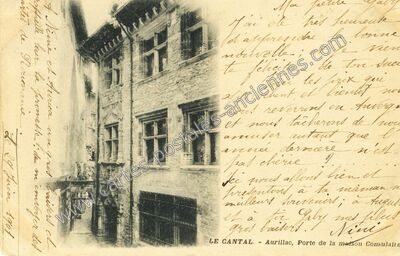 Carte postale ancienne Porte de la maison Consulaire — Aurillac (Cantal)