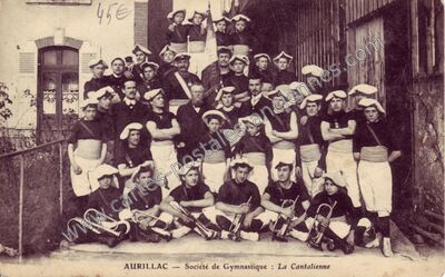 Carte postale ancienne Société de Gymnastique : La Cantalienne — Aurillac (Cantal)