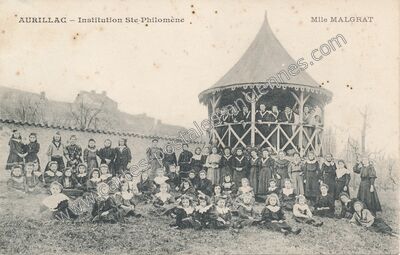 Carte postale ancienne Institution Ste-Philomène — Aurillac (Cantal)