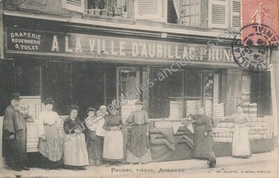 Carte postale ancienne A la Ville d'Aurillac — Aurillac (Cantal)