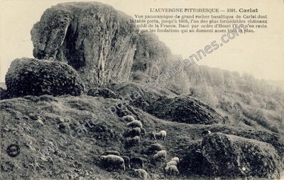 Carte postale ancienne L'Auvergne pittoresque — Carlat (Cantal)