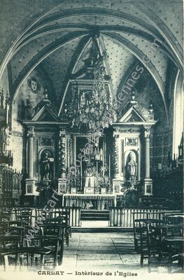 Carte postale ancienne Intérieur de l'Eglise — Carlat (Cantal)