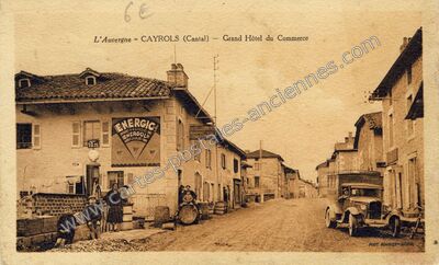 Carte postale ancienne Grand Hôtel du Commerce — Cayrols (Cantal)