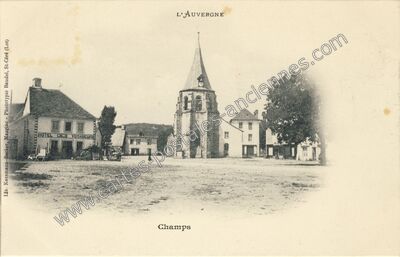 Carte postale ancienne Champs — Champs-sur-Tarentaine-Marchal (Cantal)