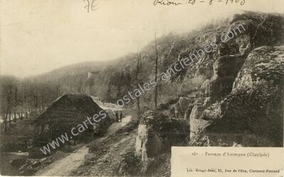 Carte postale ancienne Povsage d'Auvergne — Cheylade (Cantal)