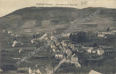 Carte postale ancienne Vue prise de la Planoune — Condat (Cantal)