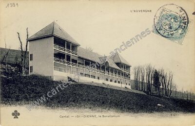 Carte postale ancienne L'AUVERGNE — Dienne (Cantal)