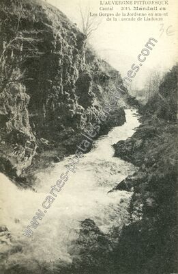 Carte postale ancienne Mandailles — Mandailles-Saint-Julien (Cantal)