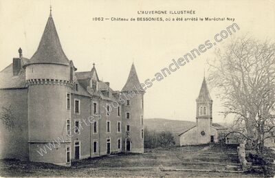 Carte postale ancienne Chateau des Bessonies — Maurs (Cantal)