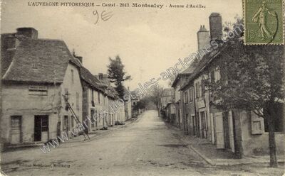 Carte postale ancienne Avenue d'Aurillac — Montsalvy (Cantal)