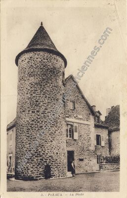 Carte postale ancienne La Poste — Pleaux (Cantal)