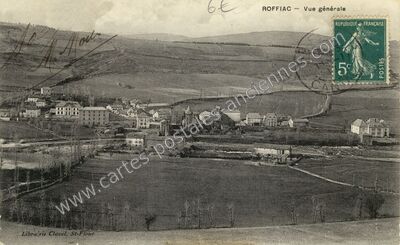 Carte postale ancienne Vue générale — Roffiac (Cantal)