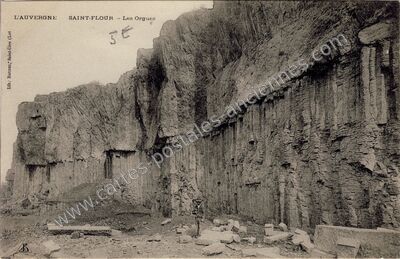 Carte postale ancienne Les Orgues — Saint-Flour (Cantal)