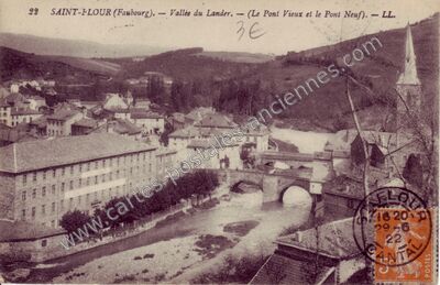 Carte postale ancienne Vallée du Lander. — (Le Pont Vieux et le Pont Neuf) — Saint-Flour (Cantal)