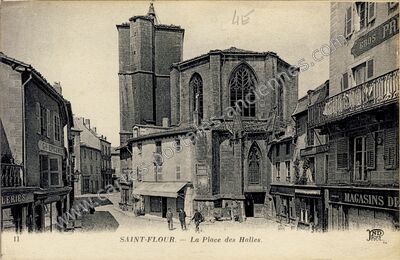 Carte postale ancienne La Place des Halles — Saint-Flour (Cantal)