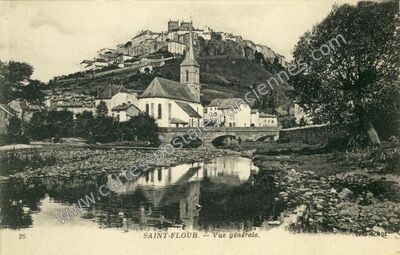 Carte postale ancienne Vue générale — Saint-Flour (Cantal)