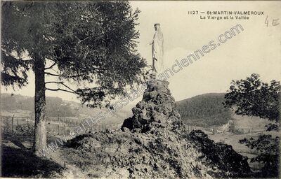 Carte postale ancienne La Vierge et la Vallée — Saint-Martin-Valmeroux (Cantal)
