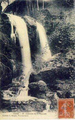 Carte postale ancienne Cascade de la Roucole — Thiézac (Cantal)