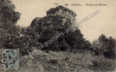 Carte postale ancienne Rocher de Mezane — Marcolès (Cantal)