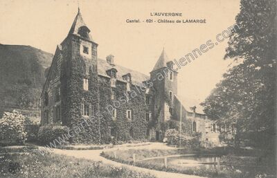 Carte postale ancienne Chateau de Lamarge — Saint-Projet-de-Salers (Cantal)
