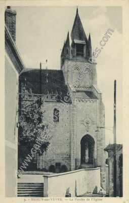 Carte postale ancienne La Porche de l'Eglise — Mehun-sur-Yèvre (Cher)