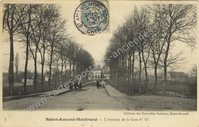 Carte postale ancienne L'Avenue de la Gare P. O — Saint-Amand-Montrond (Cher)