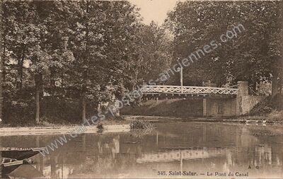 Carte postale ancienne Le Pont du Canal — Saint-Satur (Cher)