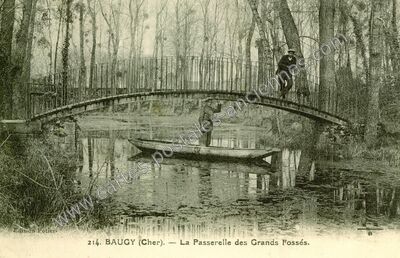 Carte postale ancienne La Passerelle des Grands Fossés — Baugy (Cher)