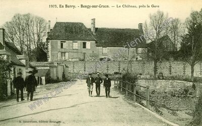 Carte postale ancienne Le Château, près la Gare — Bengy-sur-Craon (Cher)