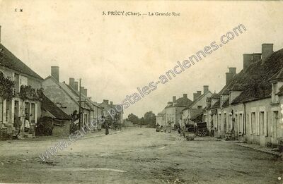 Carte postale ancienne La Grande Rue — Précy (Cher)