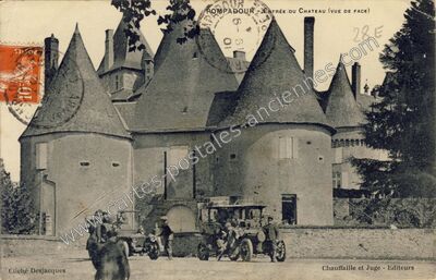 Carte postale ancienne Entrée du Château (Vue de Face) — Arnac-Pompadour (Corrèze)