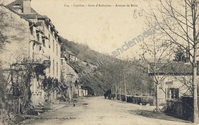 Carte postale ancienne Gare d'Aubazine. - Avenue de Brive — Aubazines (Corrèze)