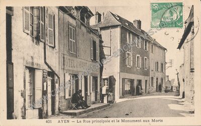 Carte postale ancienne La Rue principale et le Monument aux Morts — Ayen (Corrèze)