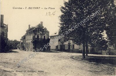 Carte postale ancienne La Place — Beynat (Corrèze)