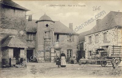 Carte postale ancienne Place de la Chapelle — Chamboulive (Corrèze)