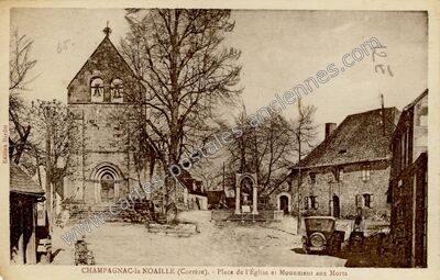 Carte postale ancienne Place de l'Église et Monument aux Morts — Champagnac-la-Noaille (Corrèze)