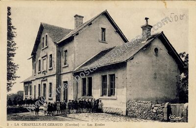Carte postale ancienne Les Ecoles — La Chapelle-Saint-Géraud (Corrèze)
