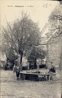Carte postale ancienne La Place — Dampniat (Corrèze)