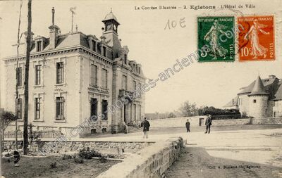 Carte postale ancienne L'Hôtel de Ville — Égletons (Corrèze)