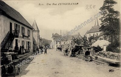 Carte postale ancienne Une Rue — Eygurande (Corrèze)