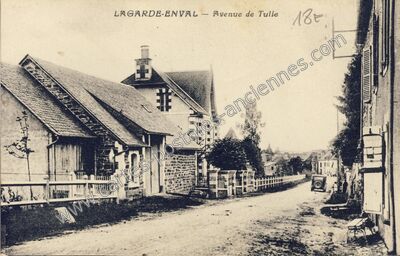 Carte postale ancienne Avenue de Tulle — Lagarde-Enval (Corrèze)