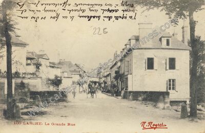 Carte postale ancienne La Grande Rue — Larche (Corrèze)