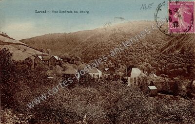 Carte postale ancienne Vue Générale du Bourg — Laval-sur-Luzège (Corrèze)
