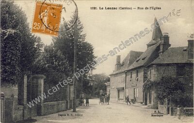 Carte postale ancienne Rue de l'Eglise — Le Lonzac (Corrèze)