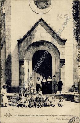 Carte postale ancienne L'Eglise - Porte principale — Rilhac-Xaintrie (Corrèze)