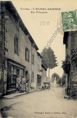 Carte postale ancienne Rue Principale — Rilhac-Xaintrie (Corrèze)