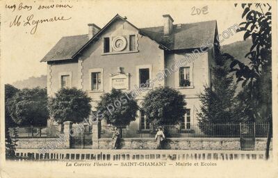 Carte postale ancienne Mairie et Ecoles — Saint-Chamant (Corrèze)