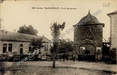 Carte postale ancienne Ecole des garçons — Sainte-Féréole (Corrèze)